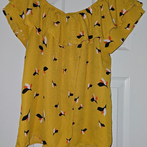 Xhilaration Off-Shoulder Blouse - Picture 1 of 5